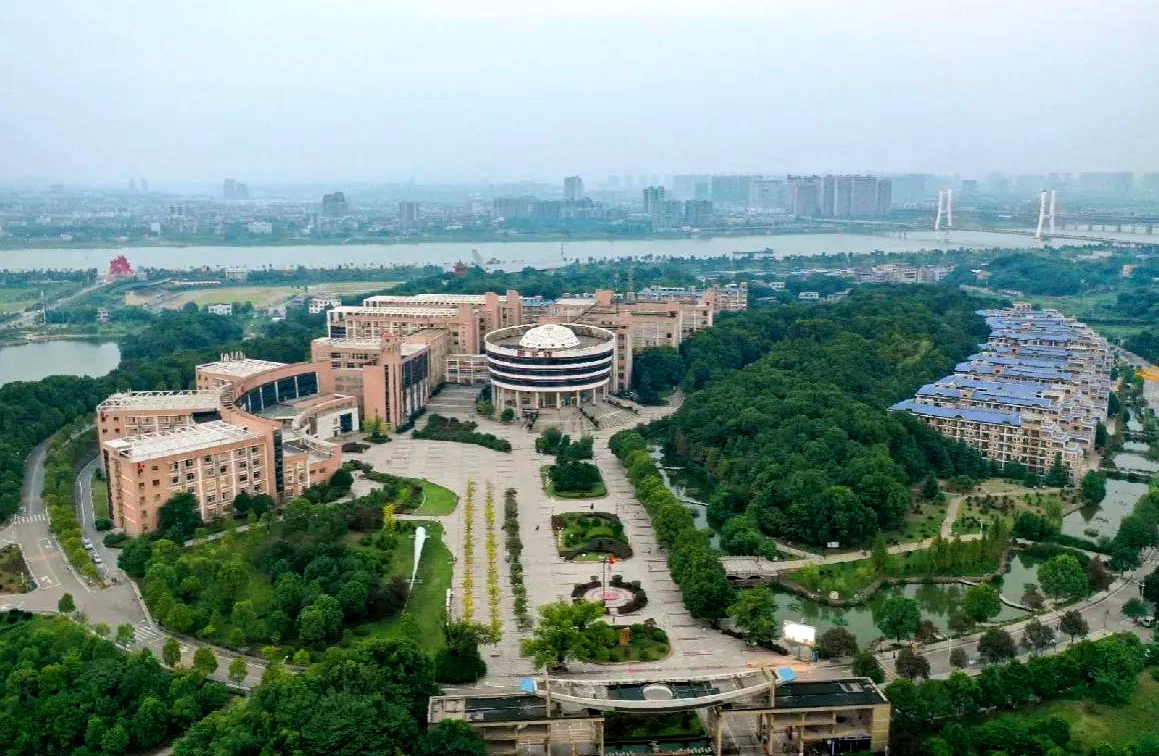 湖南工程学院校园风光图片